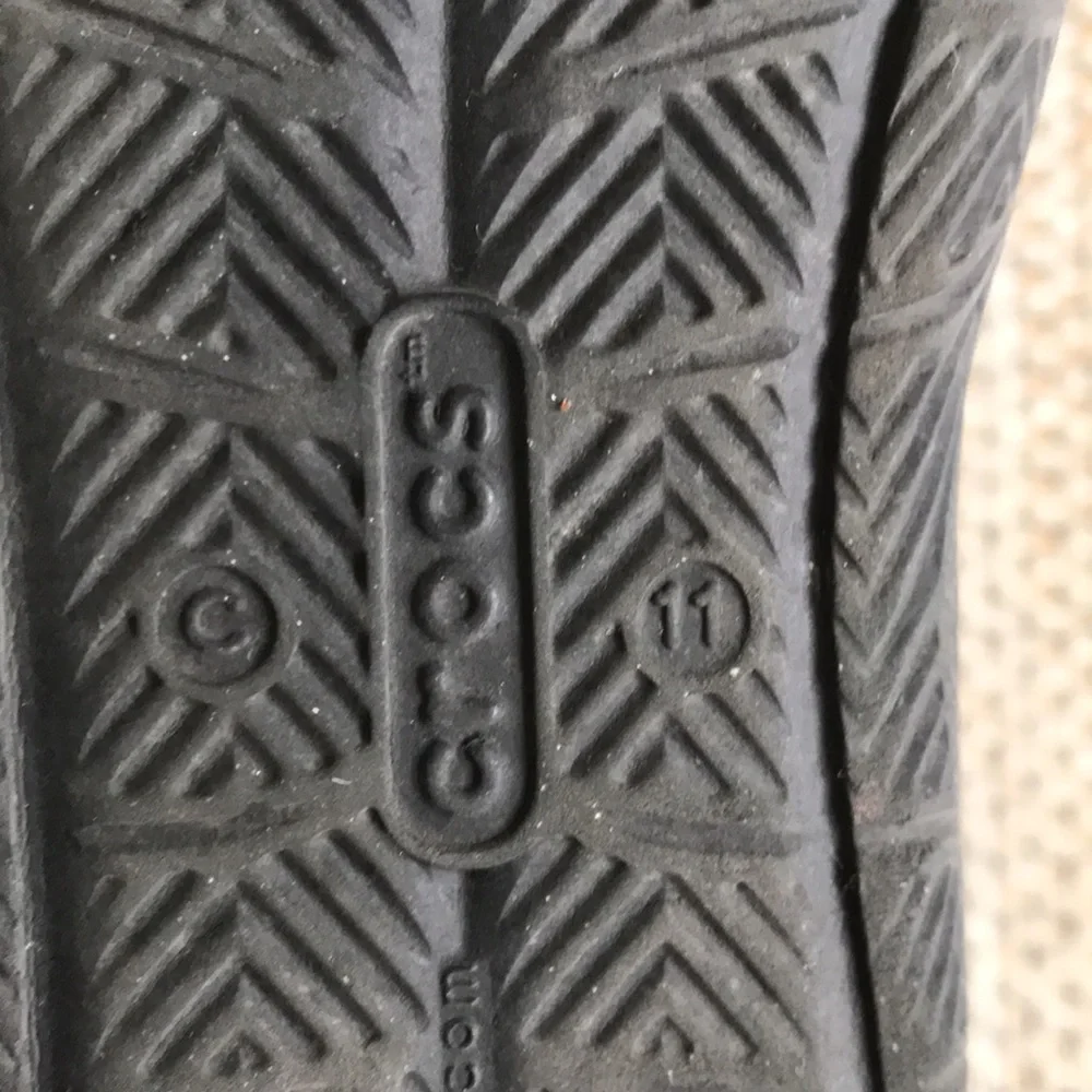 Crocs Swiftwater Sandals (size 11)